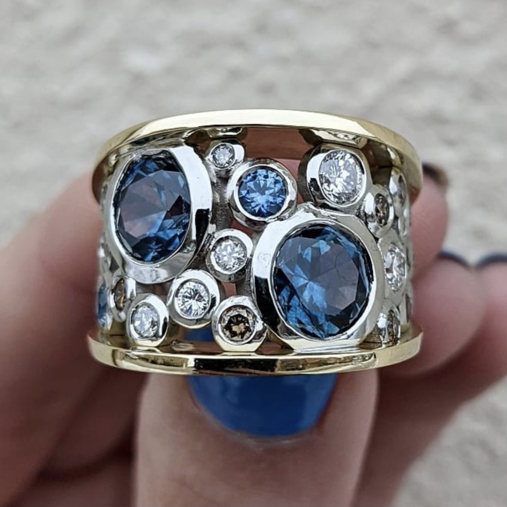 Midnight Cluster Wide Band Ring
