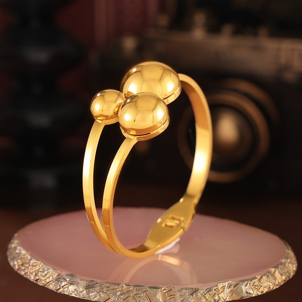 Classic Gold Bracelet