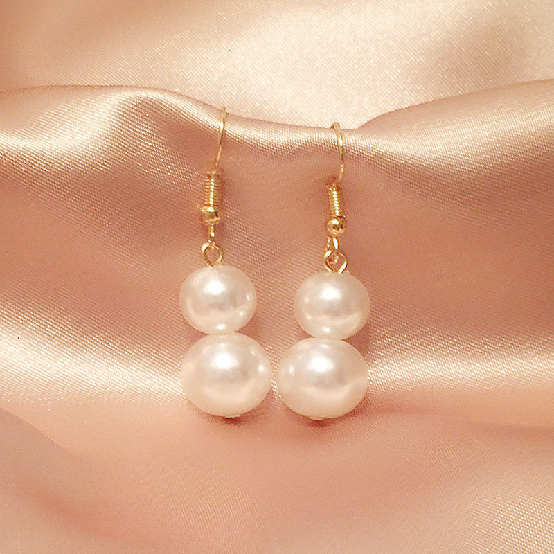 Classic Pearl Earrings