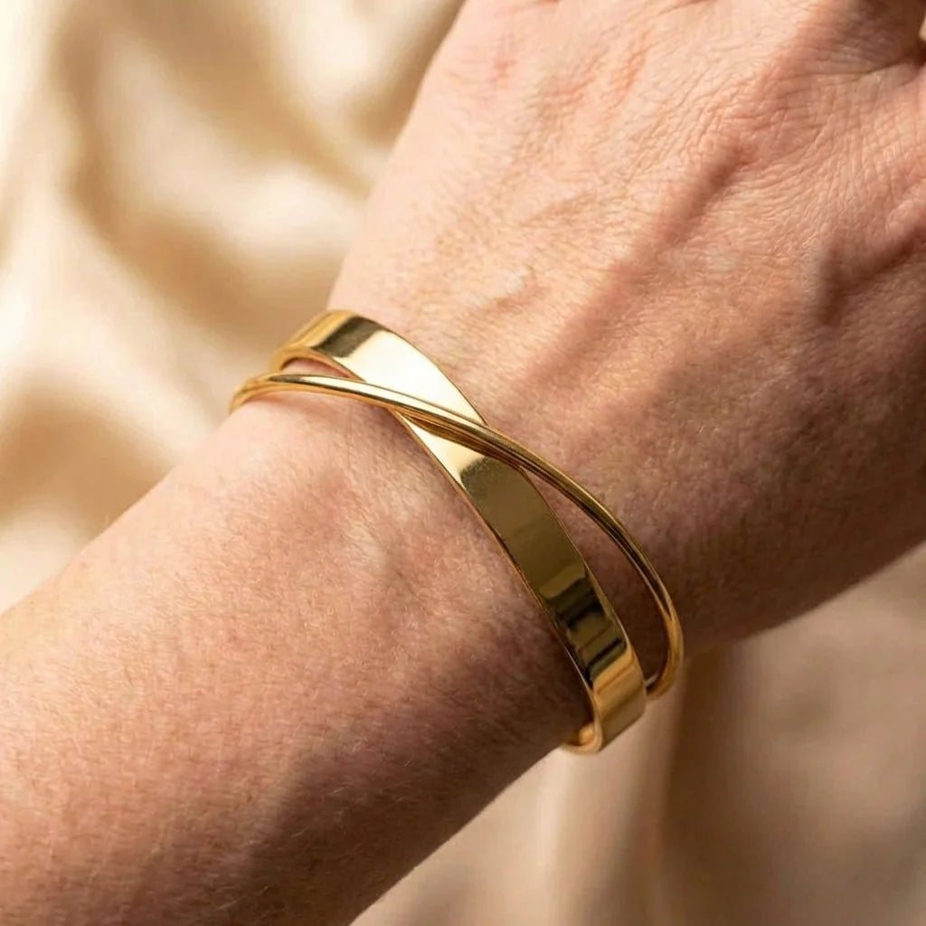 Elegant Gold Cuff