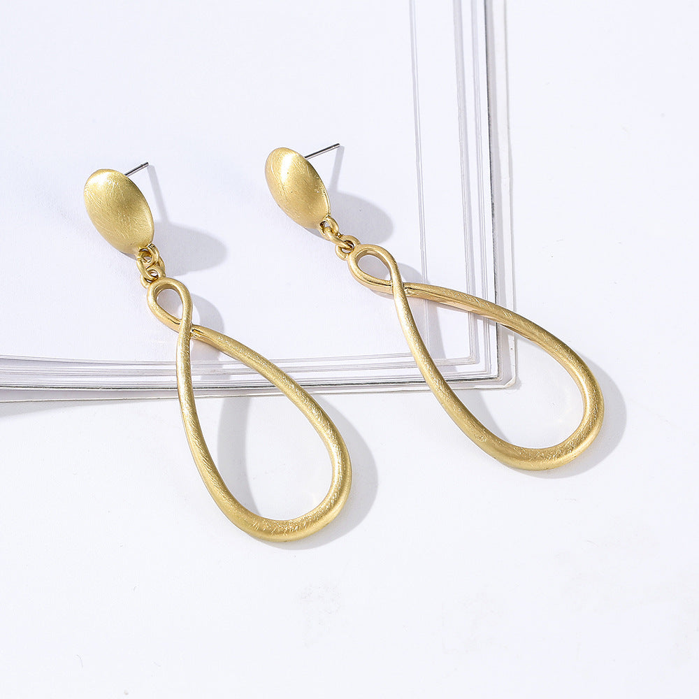 Elegant Gold Drop Earrings