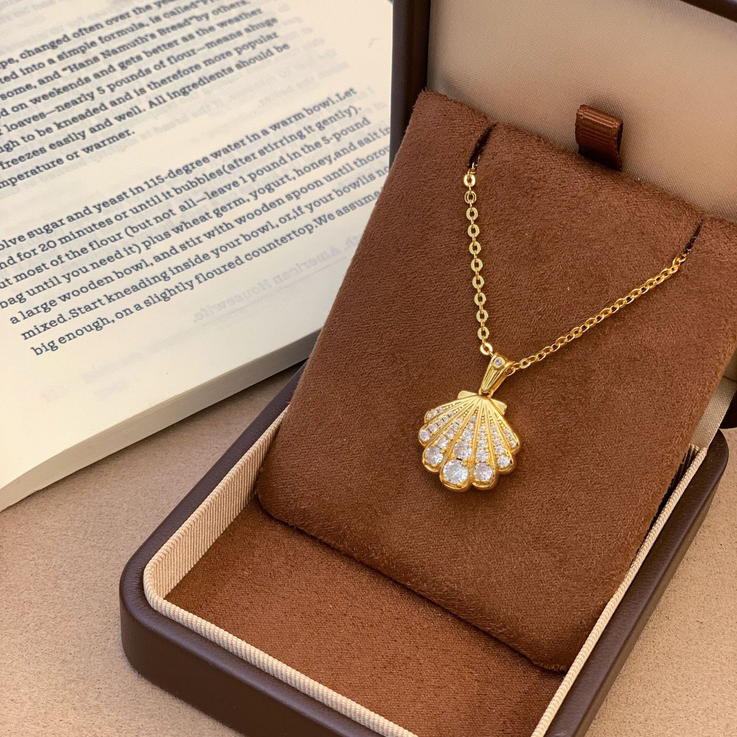 Elegant Shell Necklace