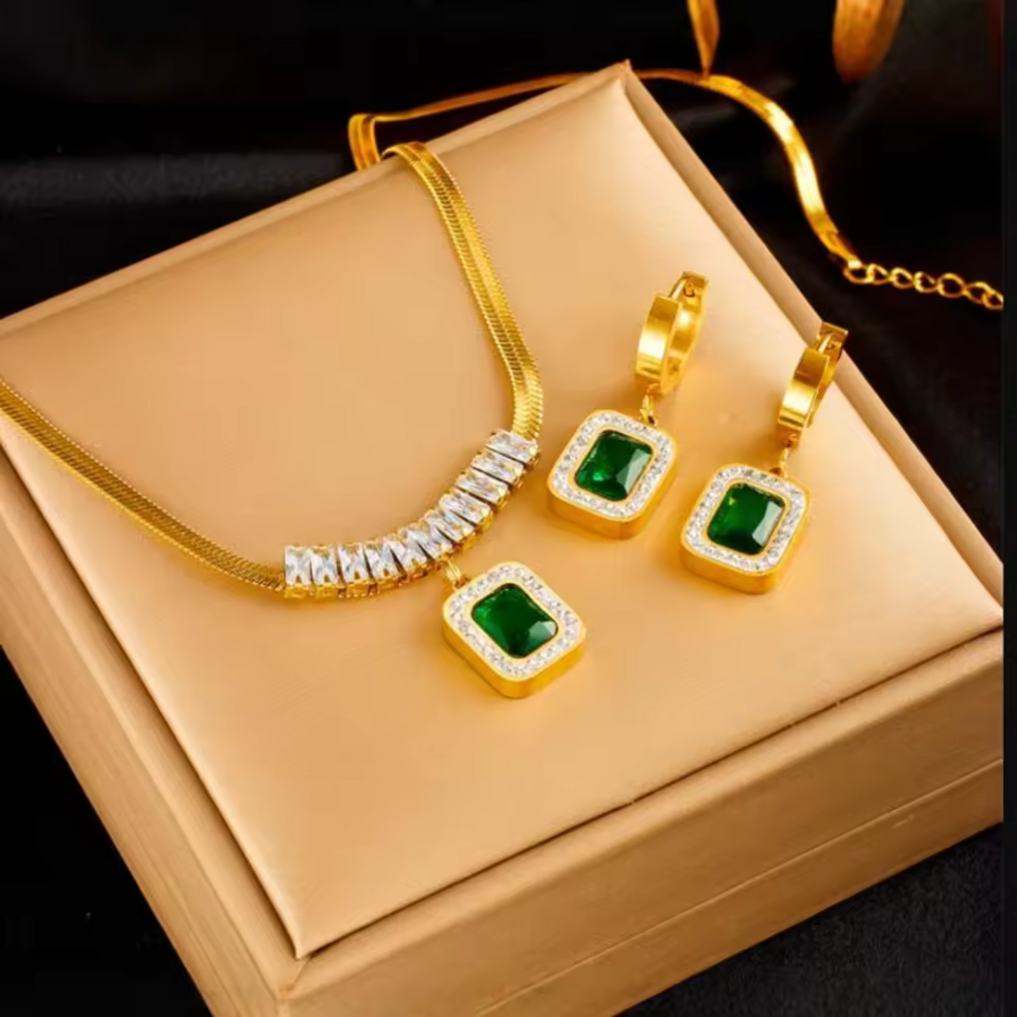 Ravaryn Isolde Jewelry Collection