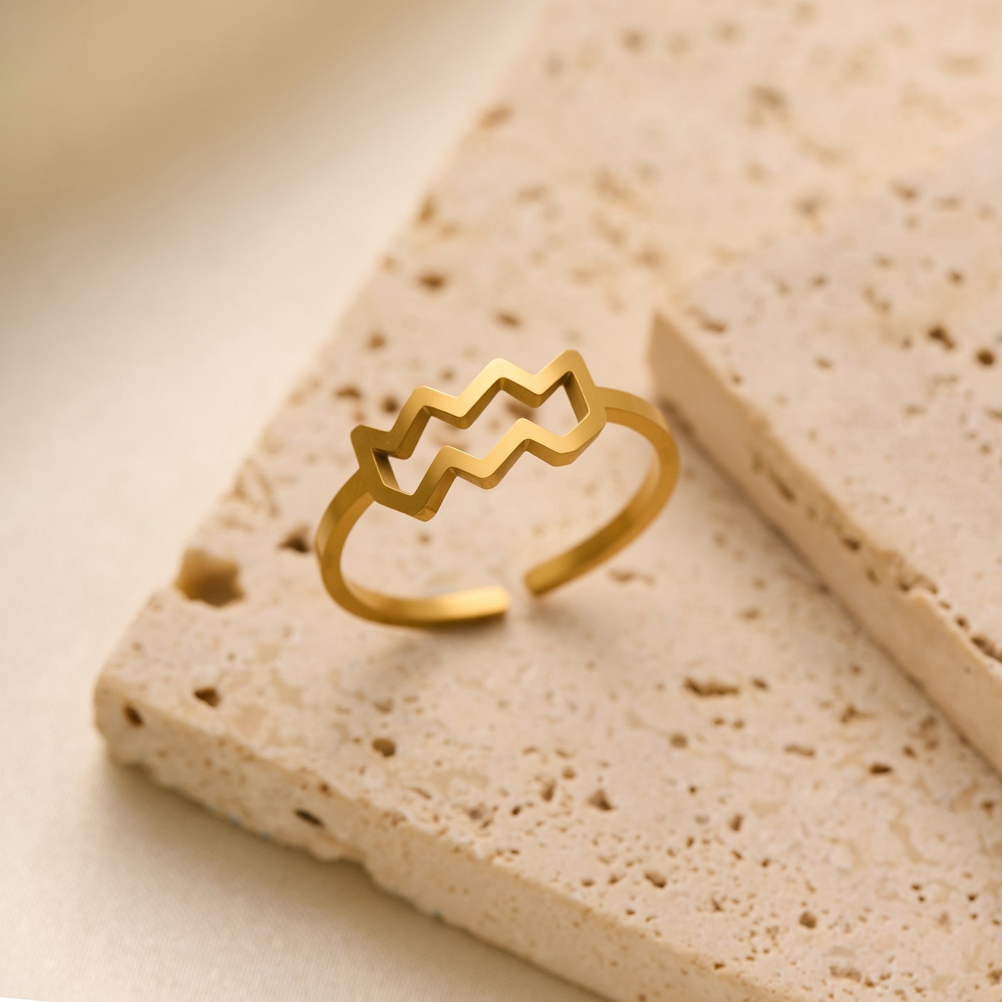 Minimalist Gold Wave Ring