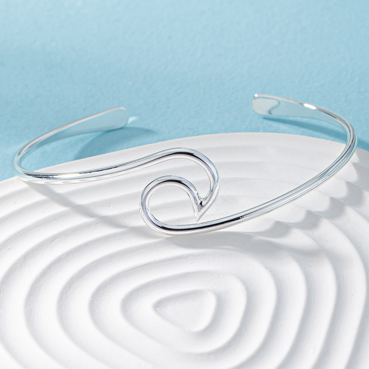 Minimalist Wave Bracelet