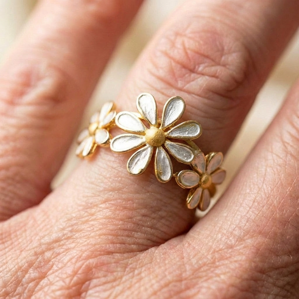 Vintage Daisy Flower Ring