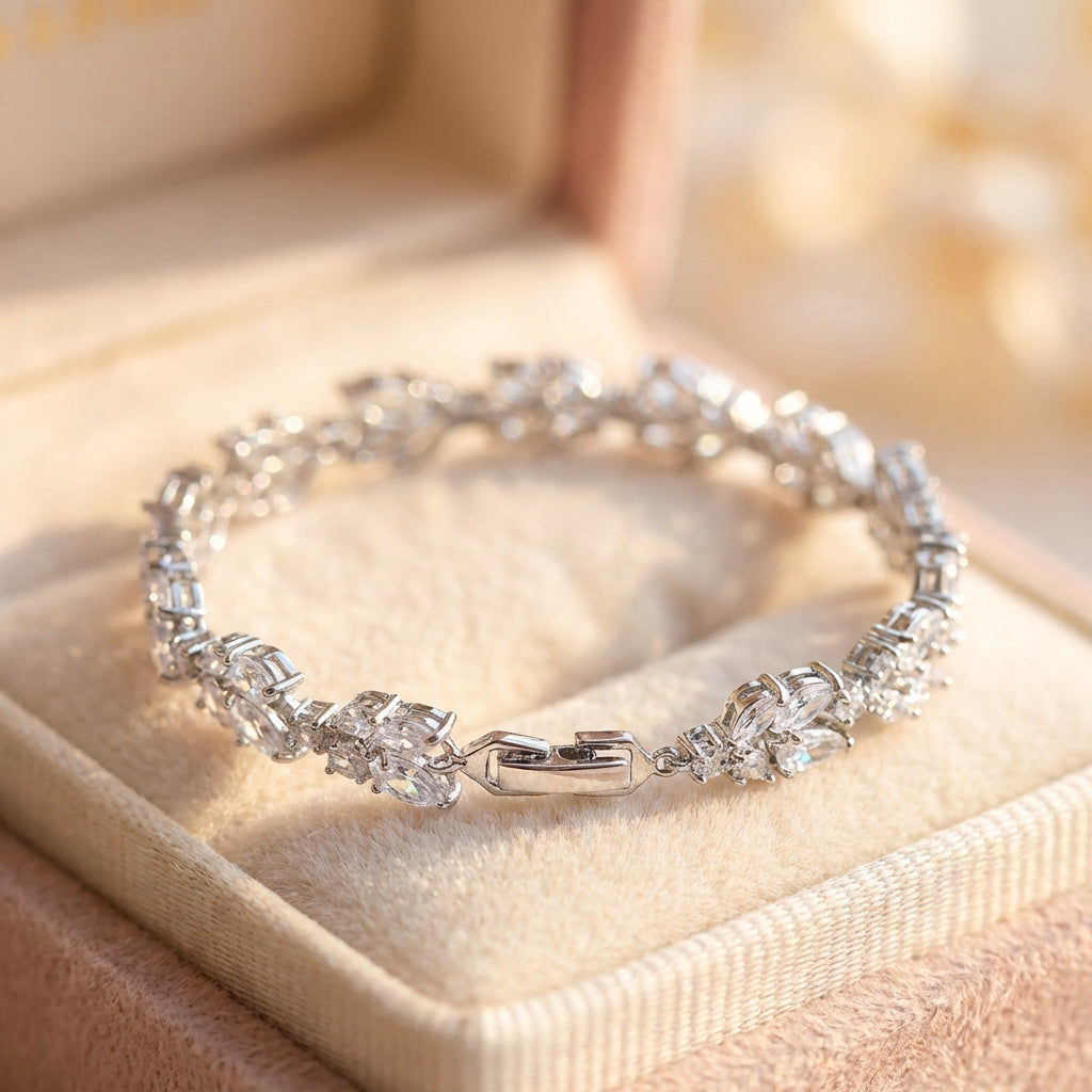 Vintage Sparkling Silver Chain Bracelet
