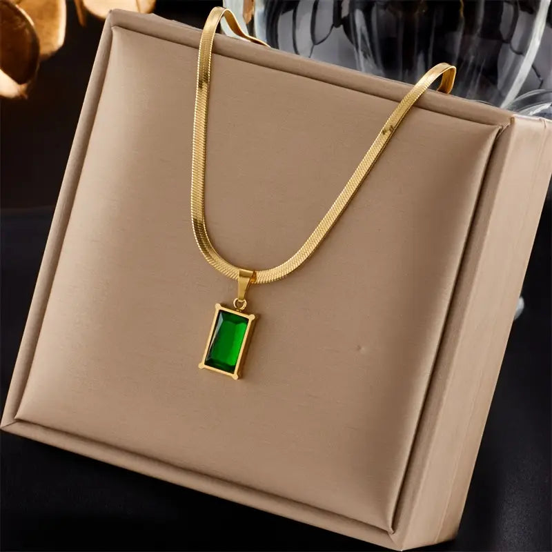 Iselotte Verdain Gold Jewelry Set