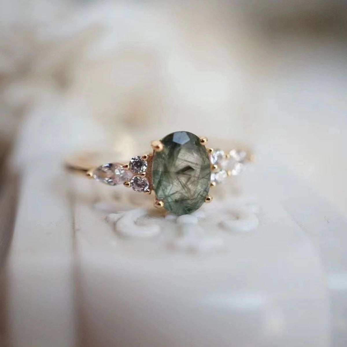 Moss Square Zirconia Gold Ring