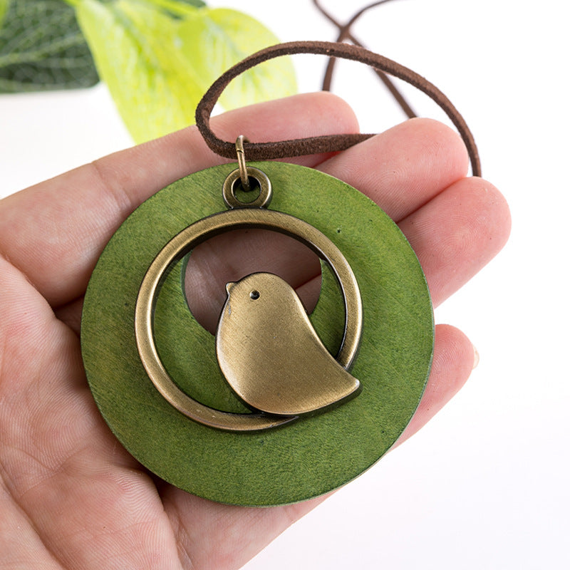 Vintage Boho Green Wood Bird Pendant Long Necklace