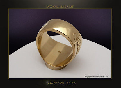 Klassische Gold Ring mit zeitloser Eleganz