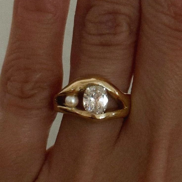 Forged Gold Pearl & Zirconia Ring