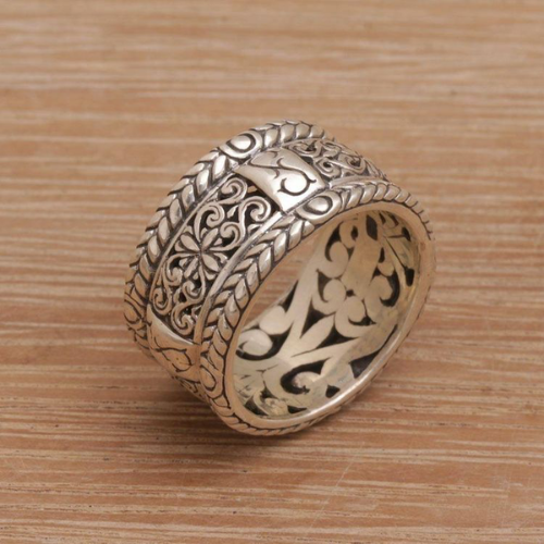 Antique Scroll Heritage Ring