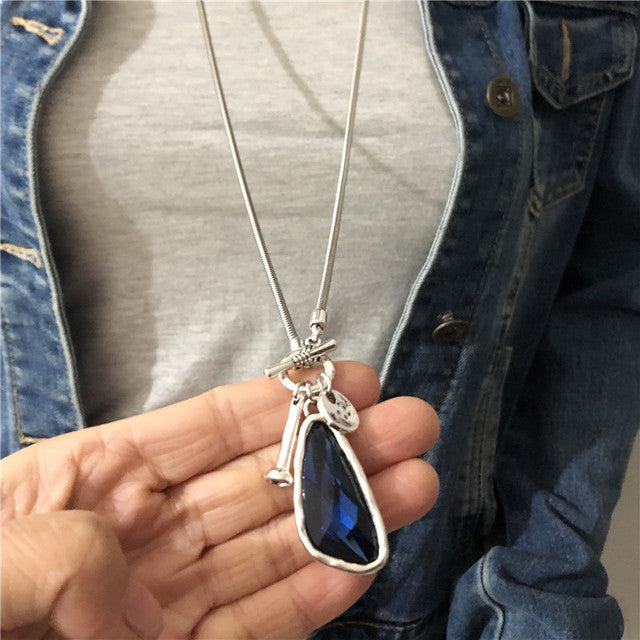 Crystal Stone Pendant In Silver