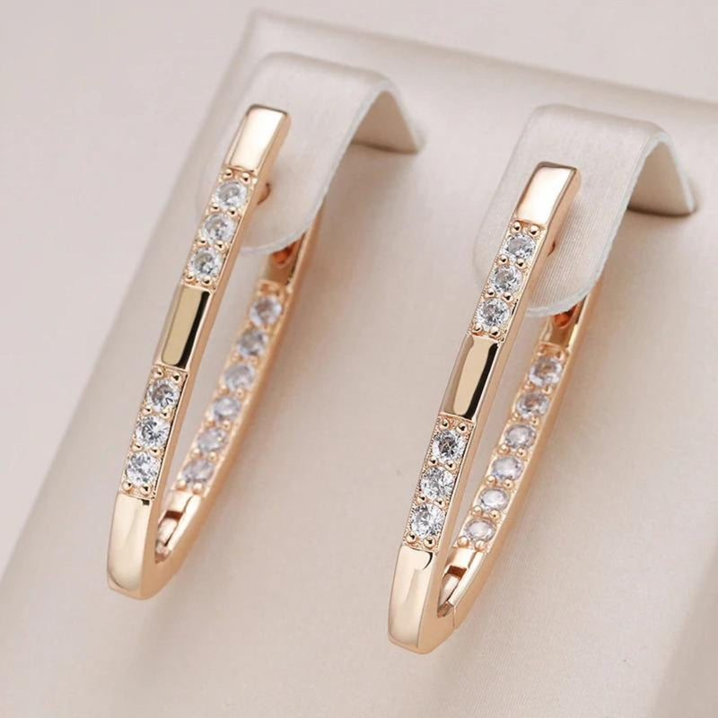 Elegant Gold Earring for Every Occasion