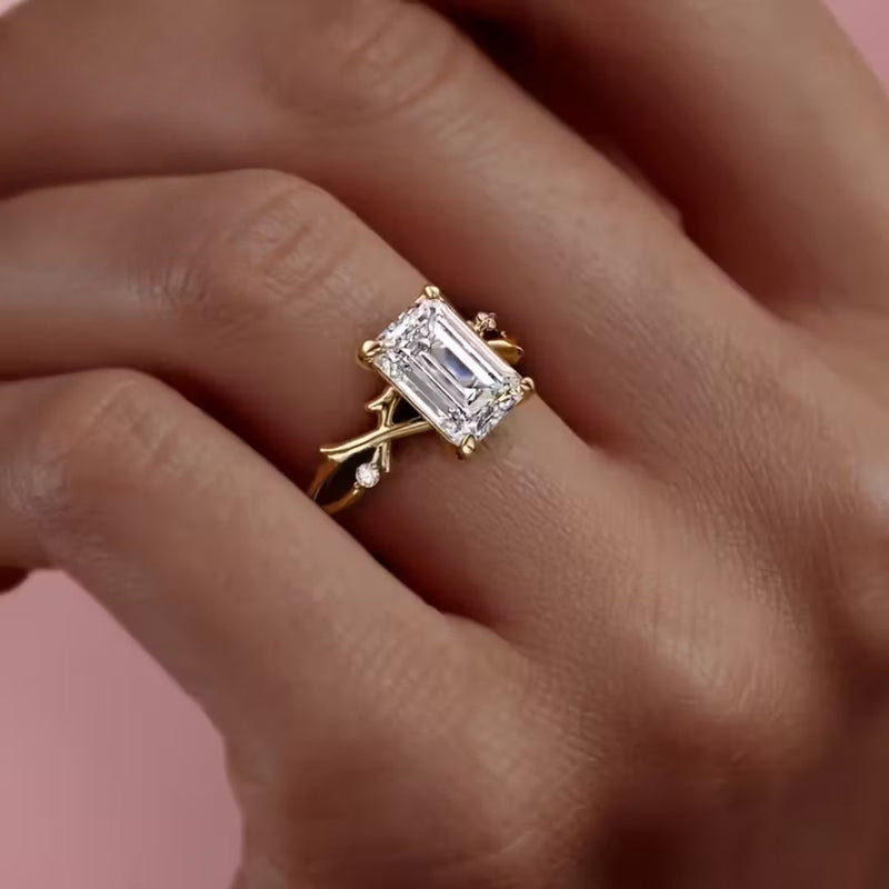 Vintage Rectangular Crystalline Gold Ring