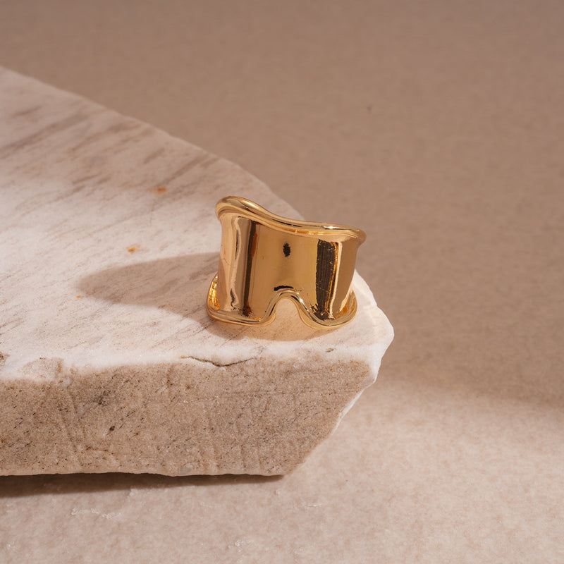 Classic Gold Ring