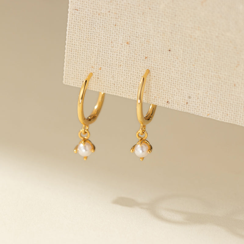 Classic Pearl Earrings