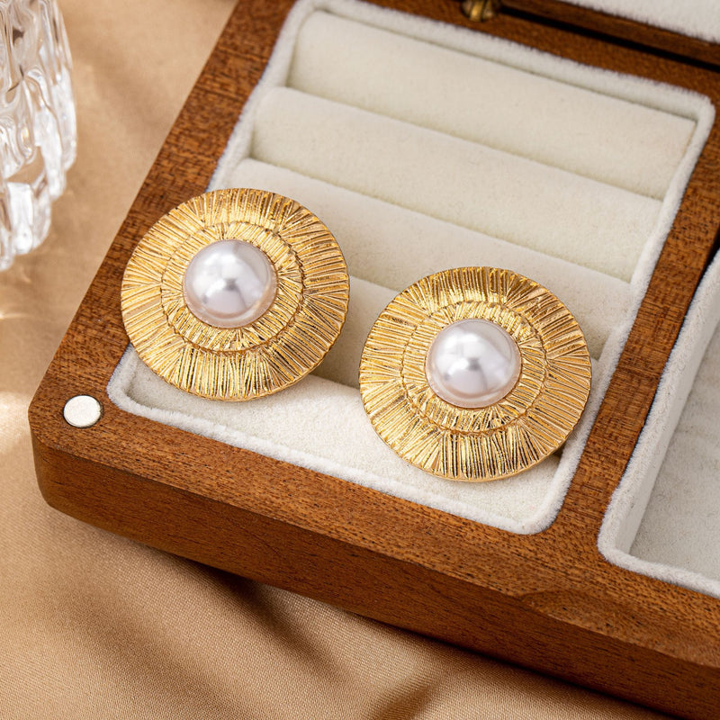 Classic Pearl Earrings