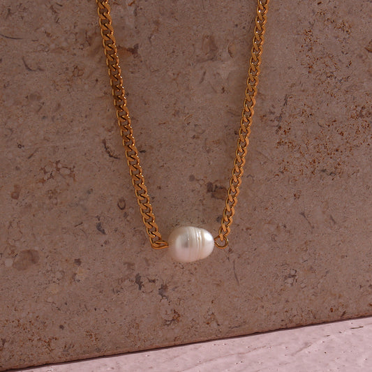 Classic Pearl Necklace