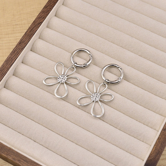 Daisy Drop Earrings