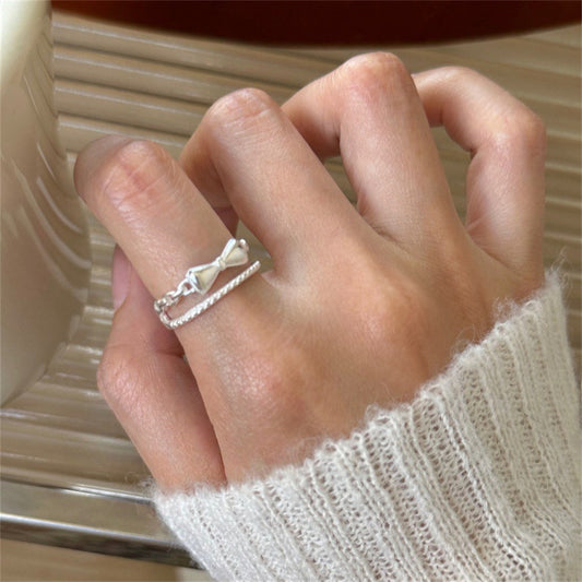 Delicate Bow Ring