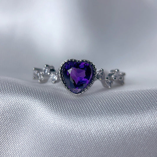 Elegant Amethyst Heart Ring