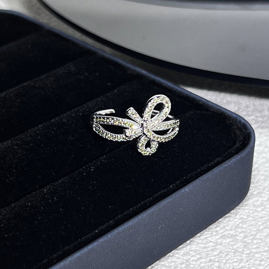 Elegant Bow Ring