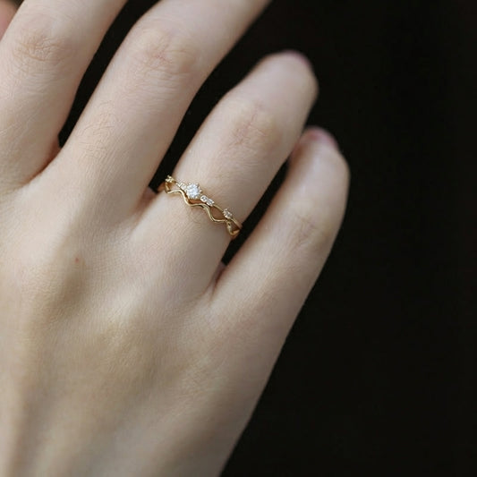 Elegant Diamond Ring