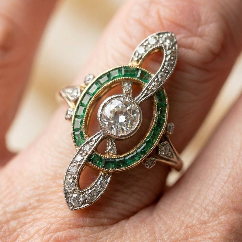 Elegant Emerald Diamond Ring