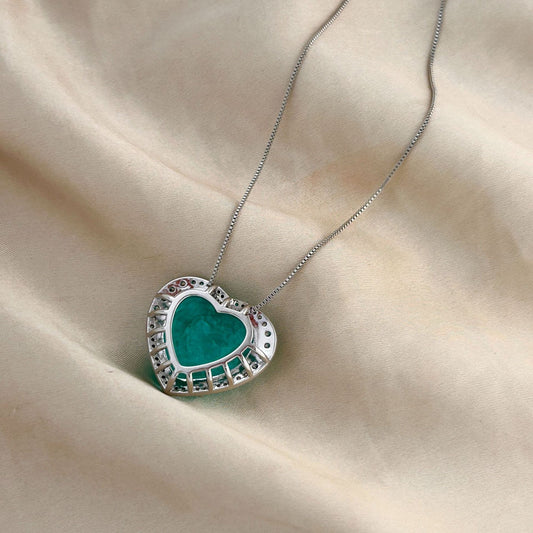 Elegant Emerald Heart Necklace