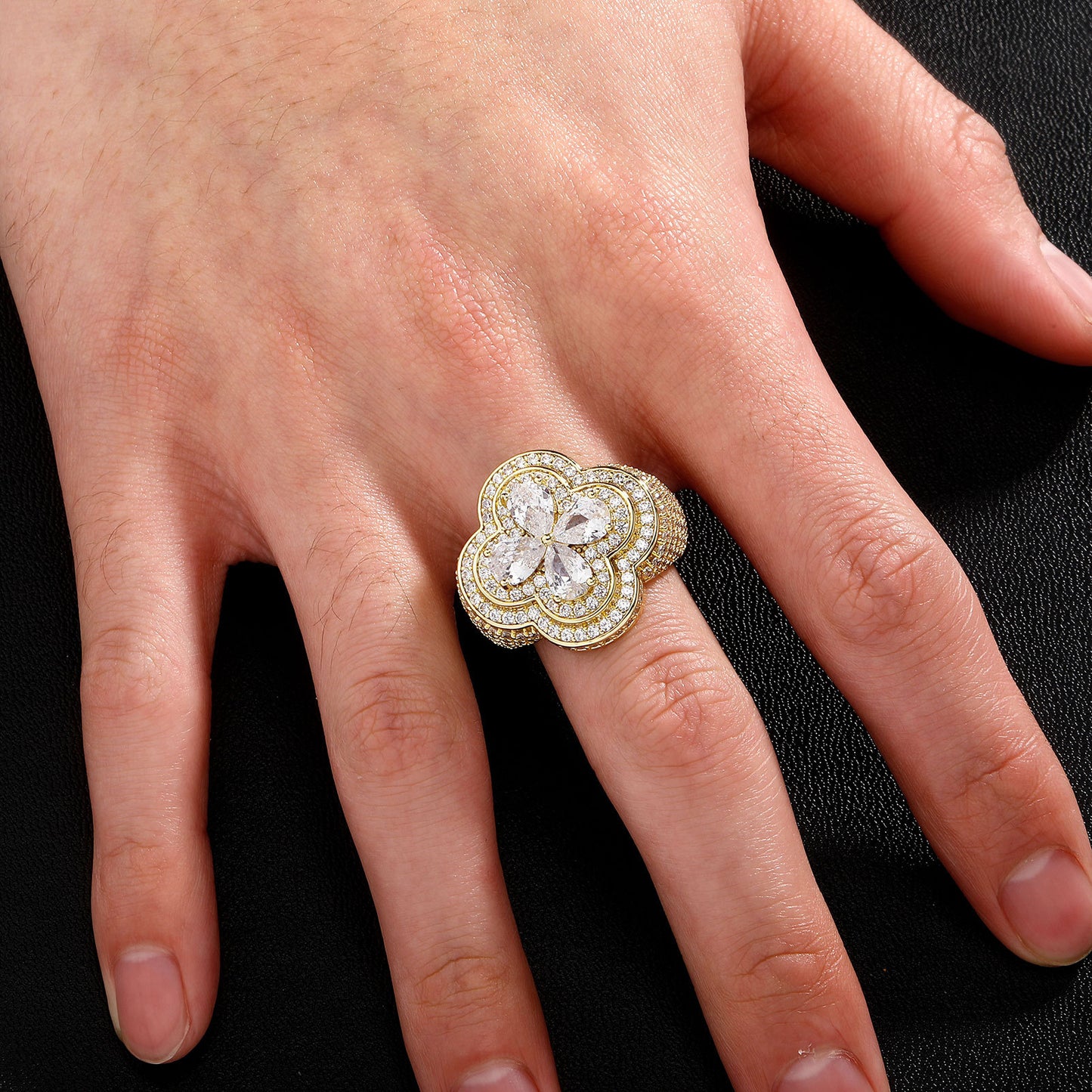 Elegant Floral Diamond Ring