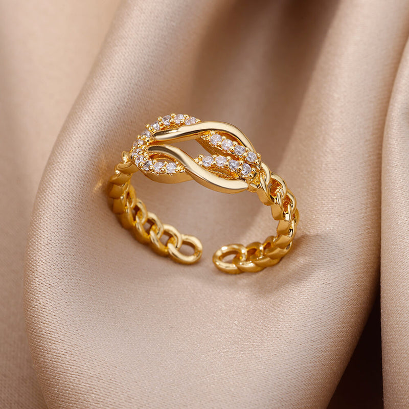 Elegant Gold Chain Ring