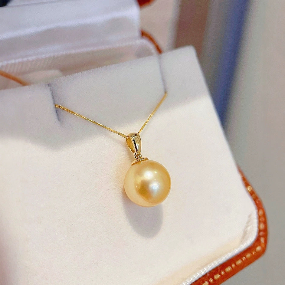 Elegant Golden Pearl Necklace