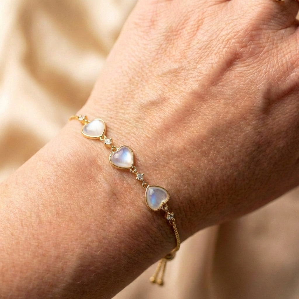 Elegant Heart Gold Bracelet