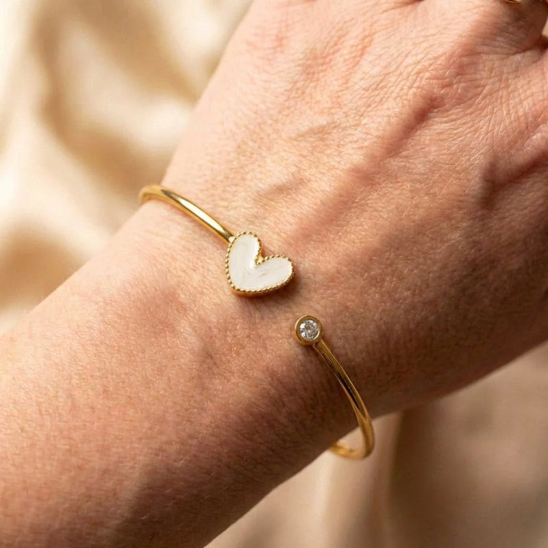 Elegant Heart Shell
