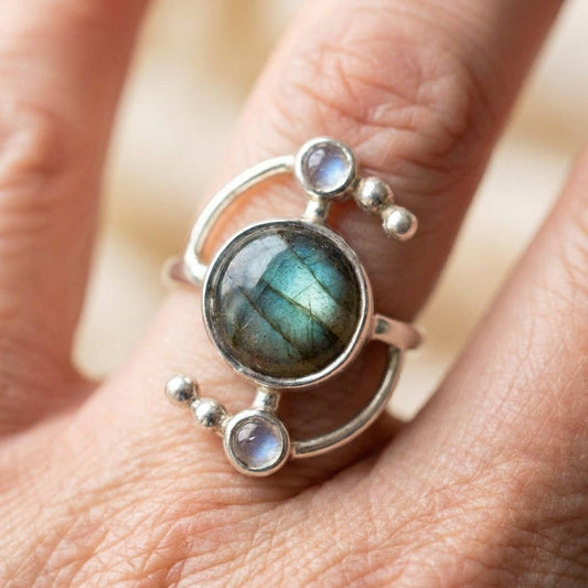 Elegant Labradorite Three Stone Ring
