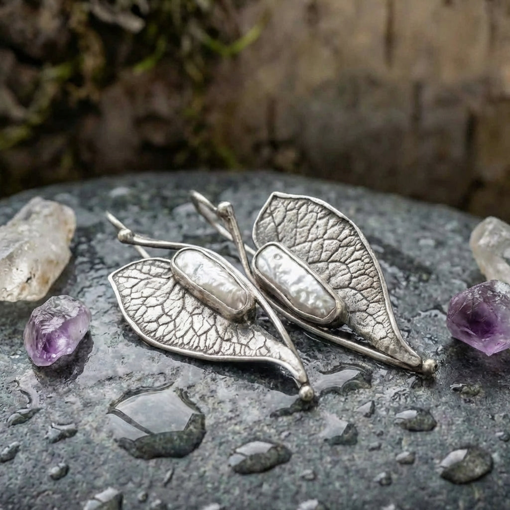 Elegant Leaf Pearl Earrings