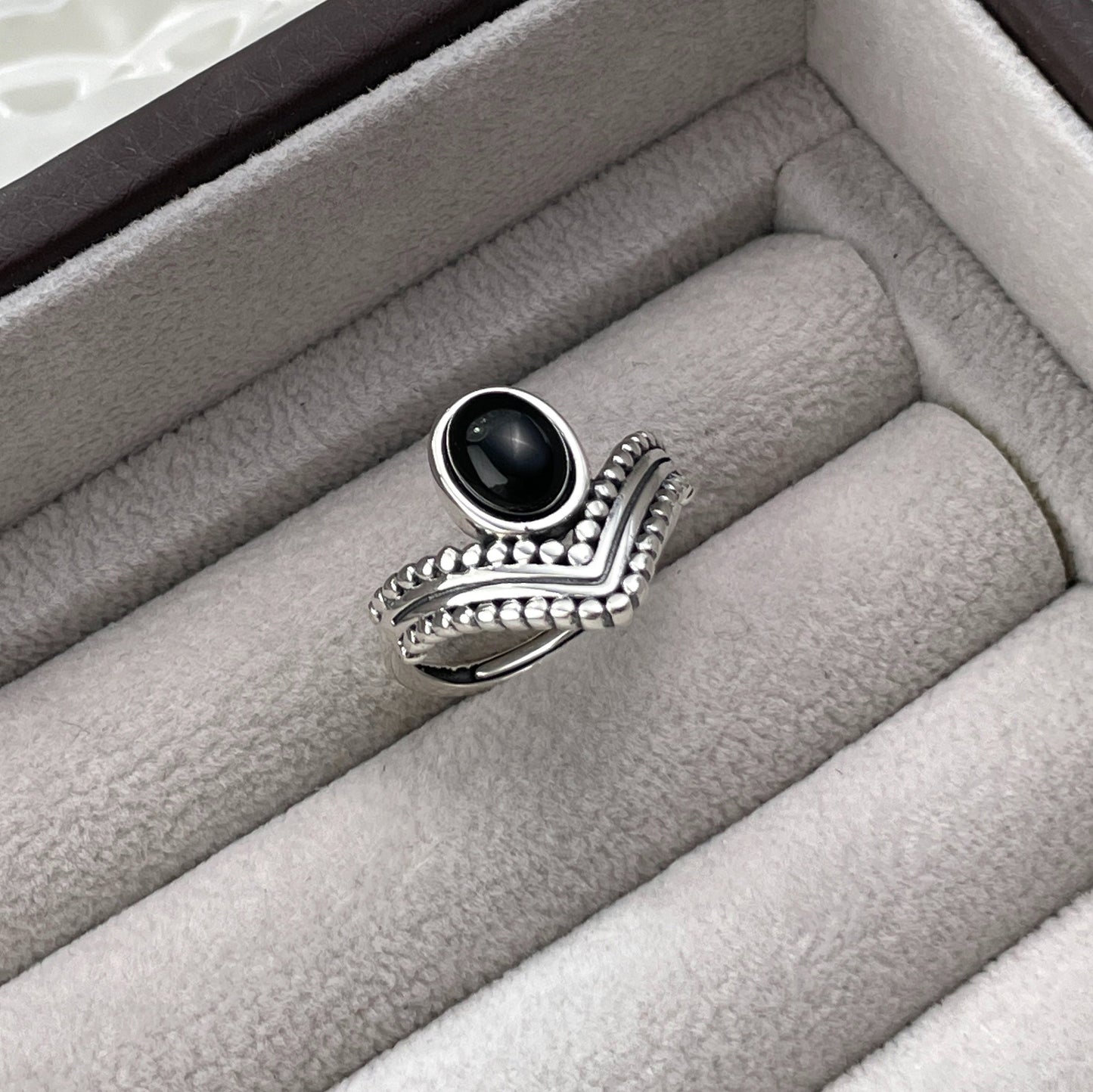 Elegant Onyx Ring