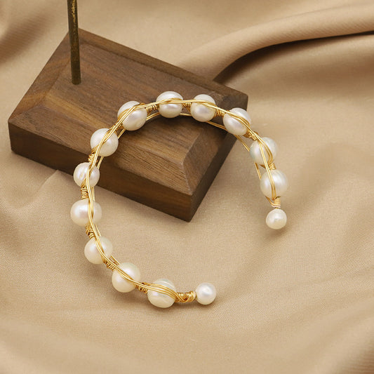 Elegant Pearl Bracelet