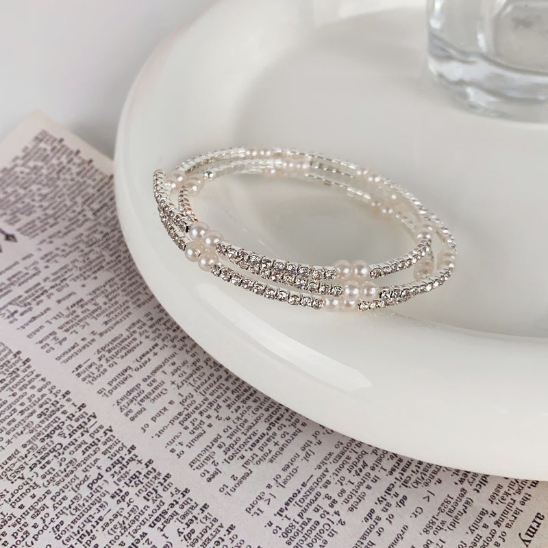 Elegant Pearl Bracelet
