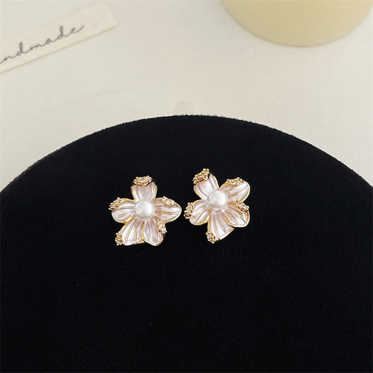 Elegant Pearl Flower Earrings