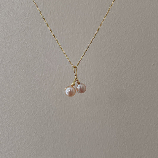 Elegant Pearl Necklace