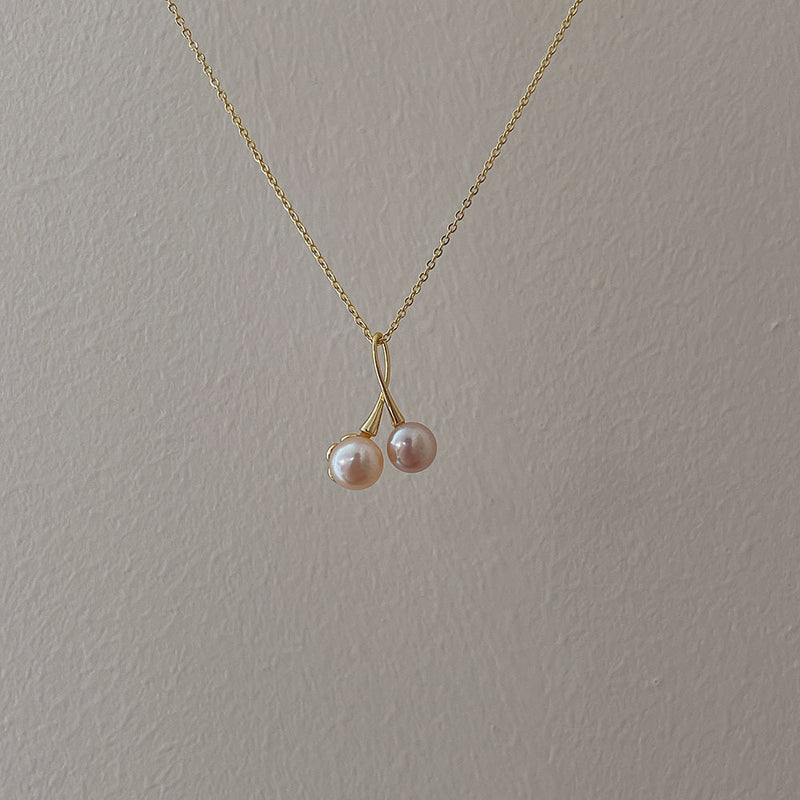 Elegant Pearl Necklace
