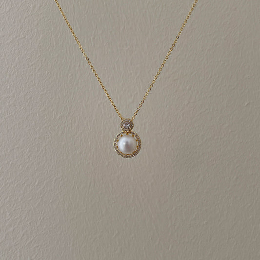 Elegant Pearl Necklace