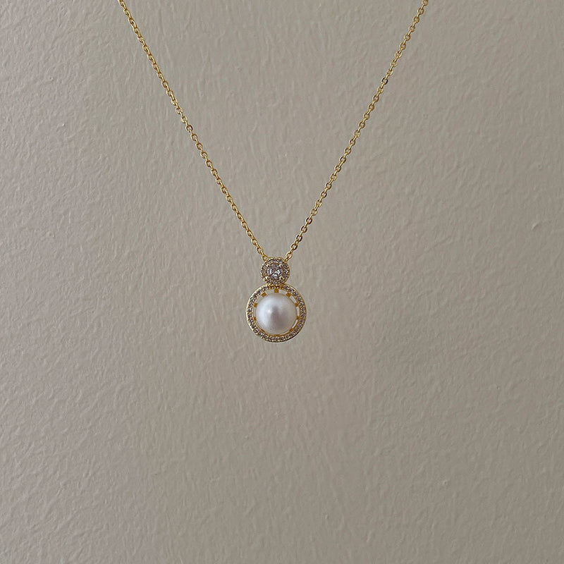 Elegant Pearl Necklace