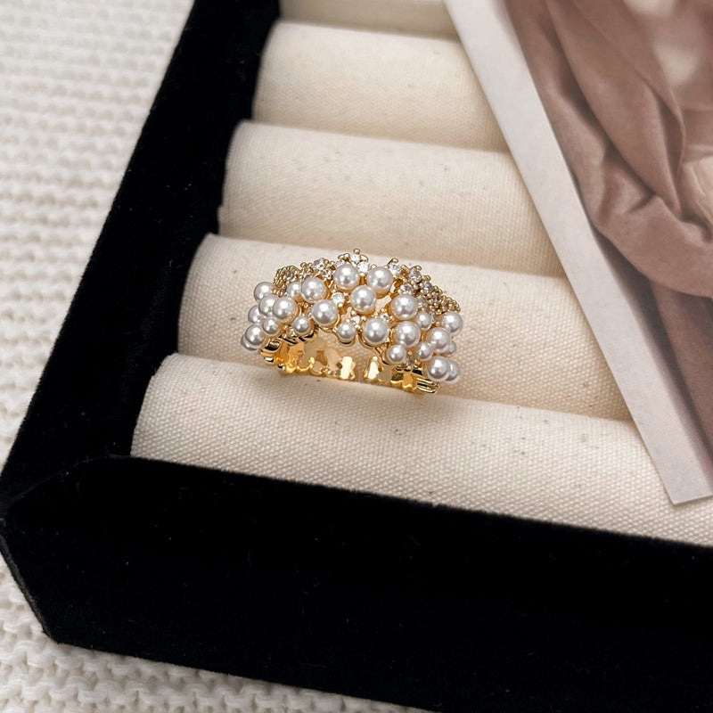 Elegant Pearl Ring
