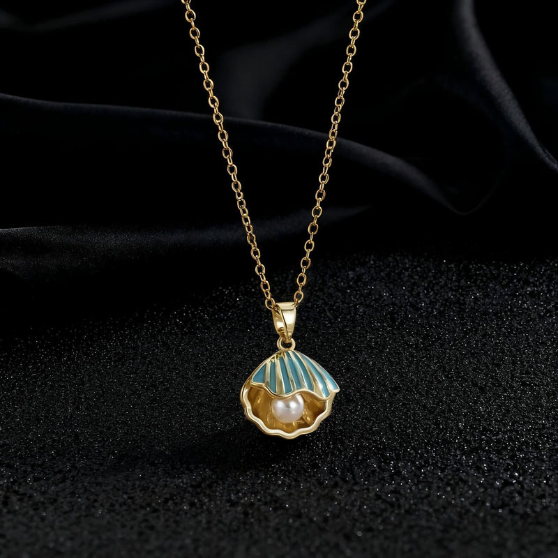 Elegant Pearl Shell Necklace