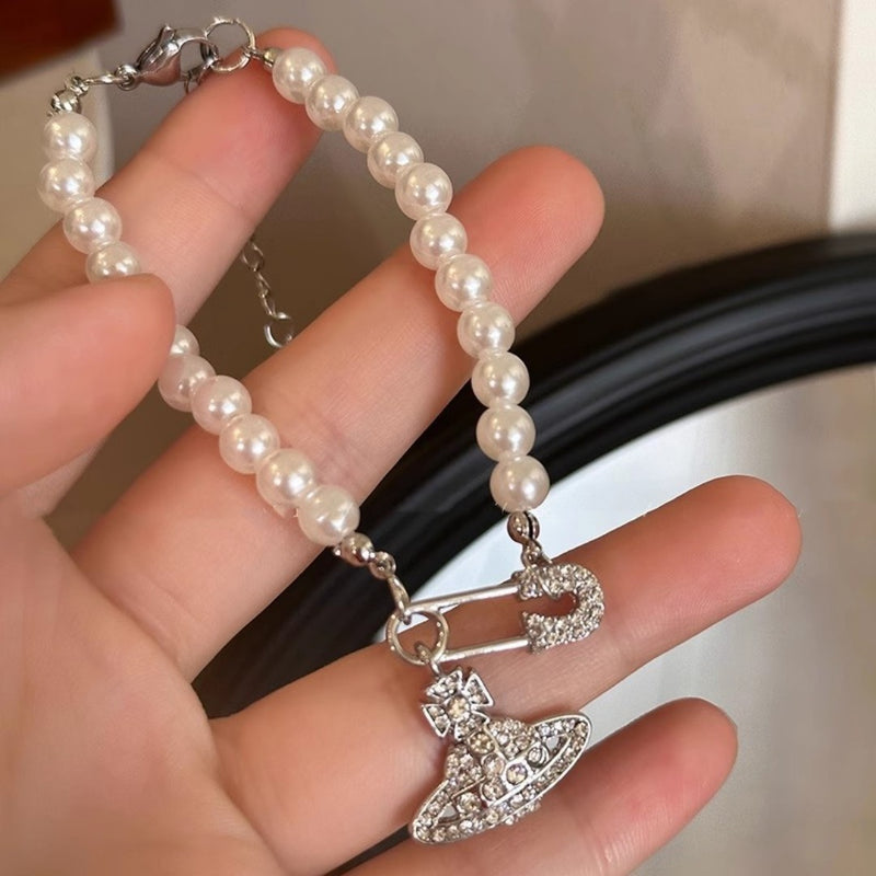 Elegant Pearl Strand Saturn