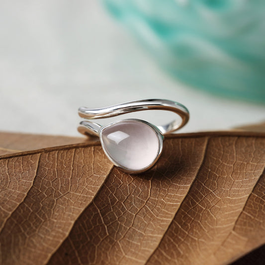 Elegant Rose Quartz Ring